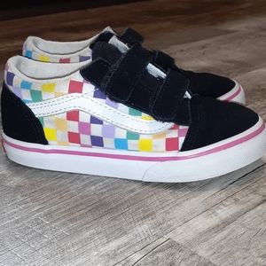 Girl Vans (off the wall vans)